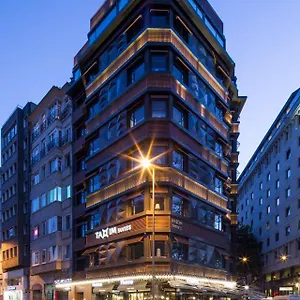 Hotell Taxim Residences